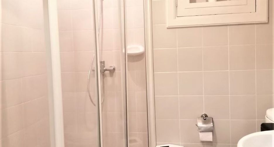 For rent 2 bedrooms condo in Phaya Thai, Bangkok
