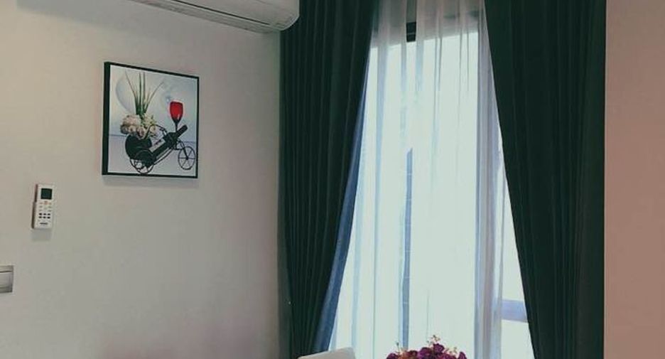 For rent 2 bedrooms condo in Huai Khwang, Bangkok