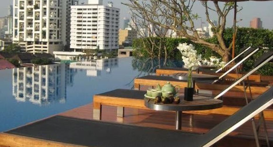Condo en alquiler de 2 habitaciones en Khlong Toei, Bangkok