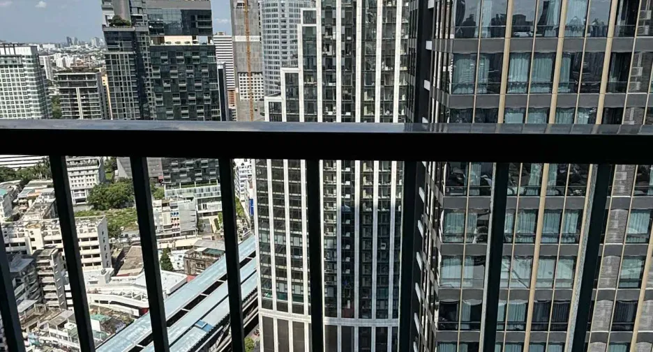 À louer 1 chambre condo à Khlong Toei, Bangkok