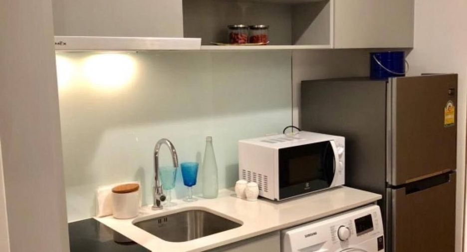 Condo en alquiler de 1 habitaciones en Sathon, Bangkok