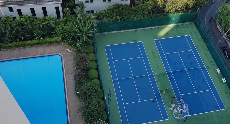 For rent 1 bed condo in Watthana, Bangkok