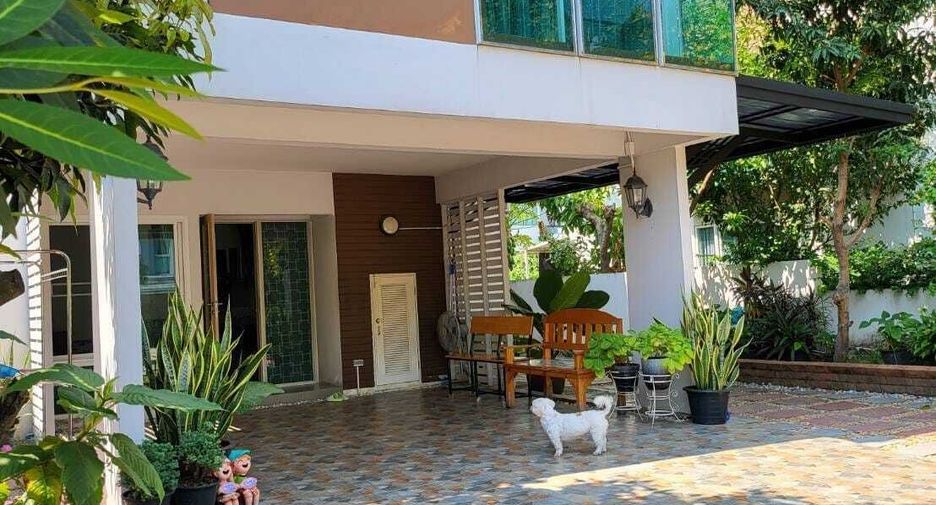 For rent 3 bedrooms house in Lat Krabang, Bangkok