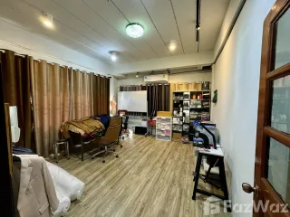 Reihenhaus zur Miete mit 3 Zimmer in Lak Si, Bangkok