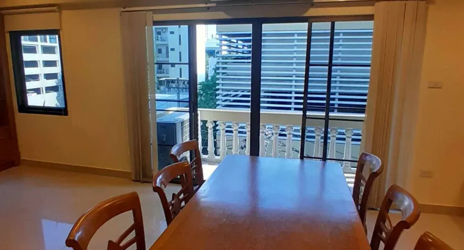 For rent 3 bedrooms condo in Watthana, Bangkok