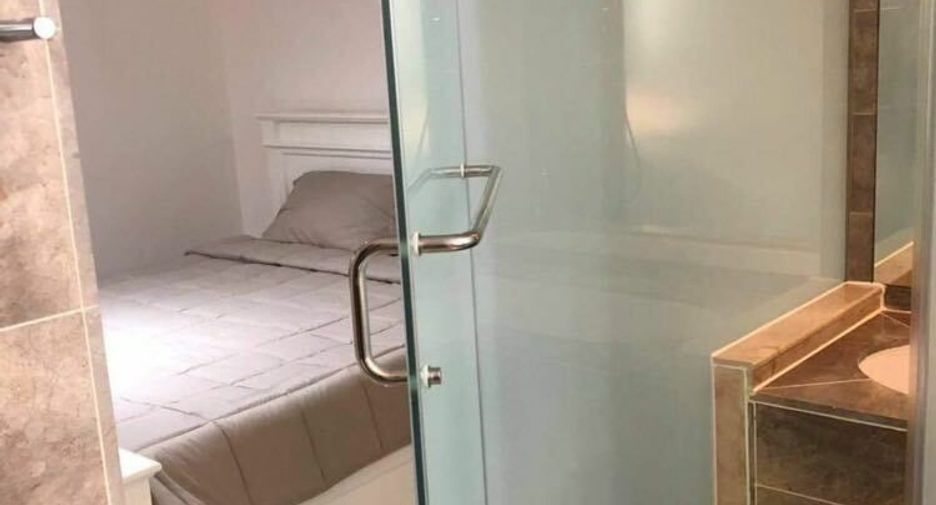 Аренда 1 кровать кондо в Патхум Щан, Бангкок