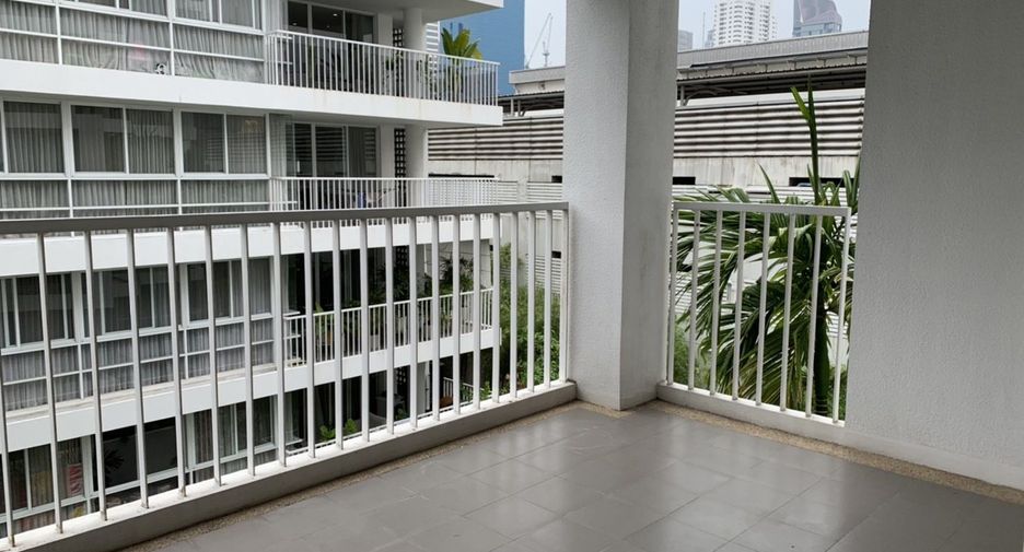 Wohnung zur Miete mit 4 Zimmer in Watthana, Bangkok
