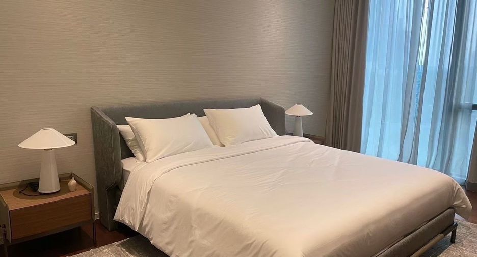 For rent 2 bedrooms condo in Pathum Wan, Bangkok