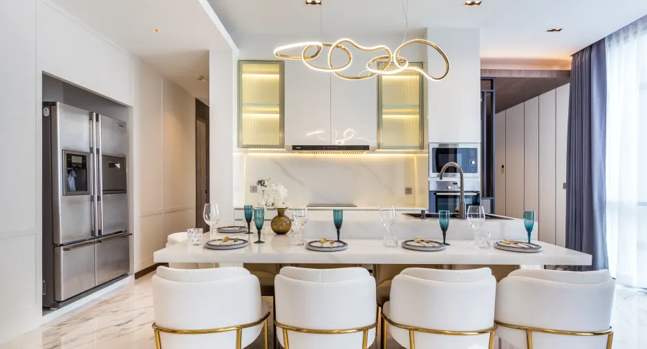 For rent 3 bedrooms condo in Khlong Toei, Bangkok