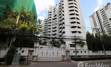 For rent 4 bedrooms condo in Khlong Toei, Bangkok