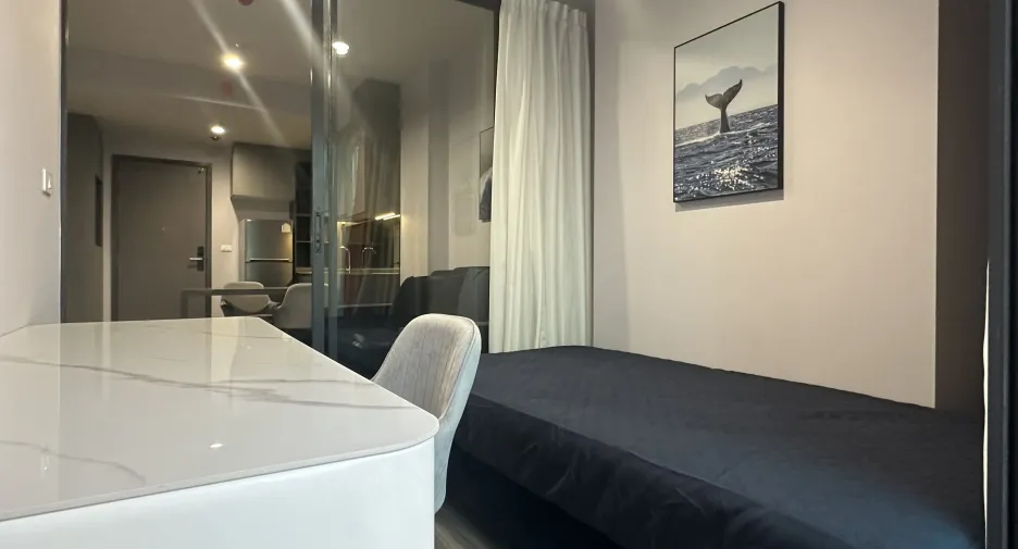For rent 2 bedrooms condo in Bang Rak, Bangkok