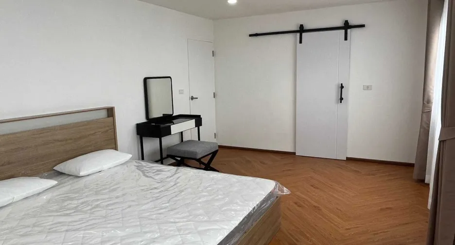 For rent 1 bed condo in Bang Na, Bangkok