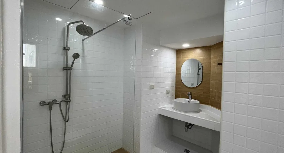 For rent 1 bed condo in Bang Na, Bangkok
