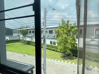 出租 3 卧室 联排别墅 在 Bang Sao Thong, Samut Prakan