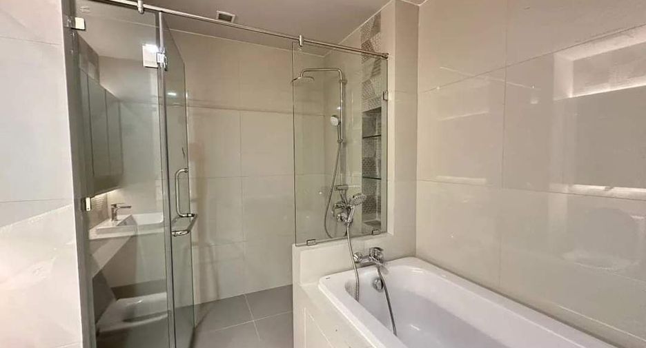 Wohnung zur Miete mit 3 Zimmer in Khlong Toei, Bangkok