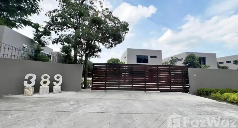 For rent 3 bedrooms house in Lat Krabang, Bangkok