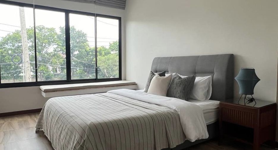 For rent 3 bedrooms house in Lat Krabang, Bangkok