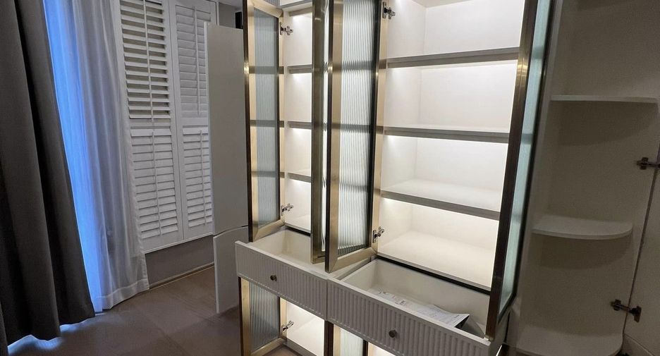 Condo en alquiler de 2 habitaciones en Bang Rak, Bangkok