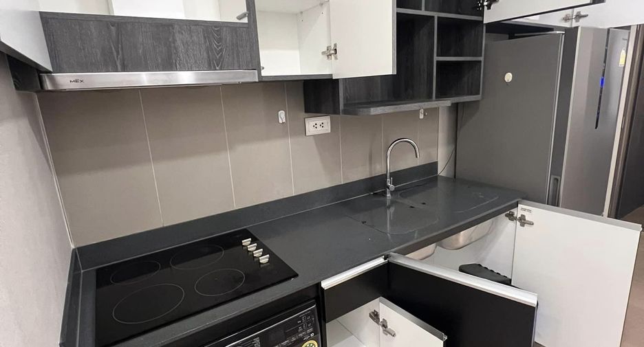 Condo en alquiler de 2 habitaciones en Bang Rak, Bangkok