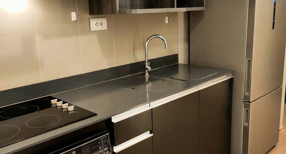 Condo en alquiler de 2 habitaciones en Bang Rak, Bangkok