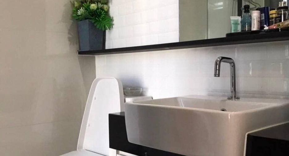 For rent 1 bed condo in Pathum Wan, Bangkok