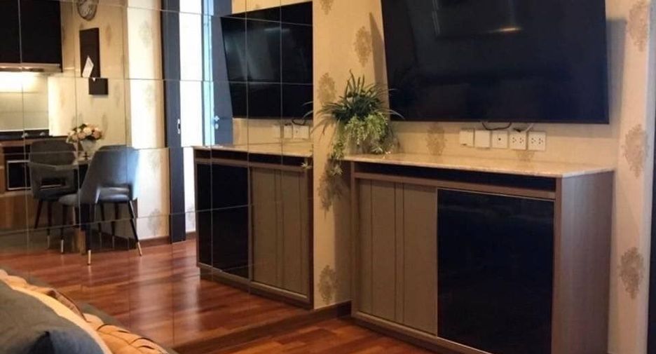 For rent 1 bed condo in Pathum Wan, Bangkok
