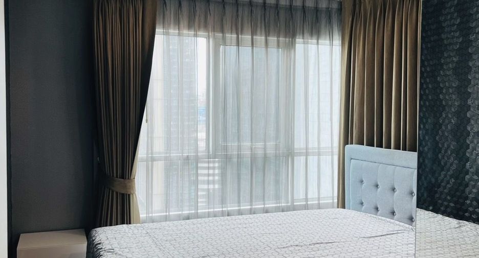 À louer 2 chambres condo à Huai Khwang, Bangkok