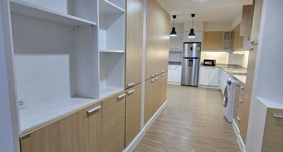 For rent 2 bedrooms condo in Suan Luang, Bangkok