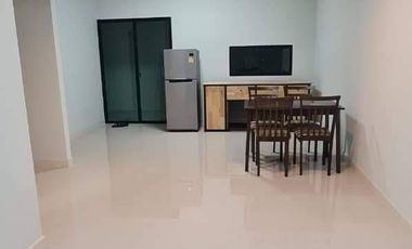 For rent 3 bedrooms townhouse in Bang Phli, Samut Prakan