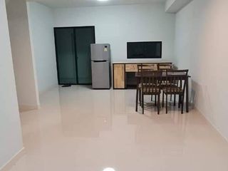 出租 3 卧室 联排别墅 在 Bang Phli, Samut Prakan