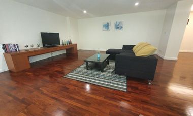 For rent 3 bedrooms condo in Sathon, Bangkok