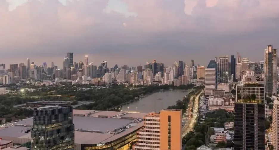 For rent 1 bed condo in Khlong Toei, Bangkok