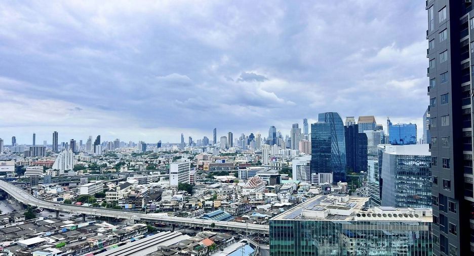 For rent 1 bed condo in Khlong Toei, Bangkok