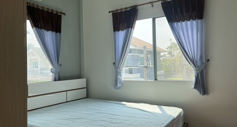 For rent 3 bedrooms house in Lat Krabang, Bangkok