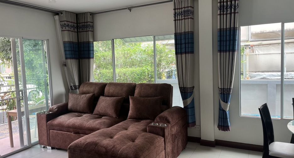 For rent 3 bedrooms house in Lat Krabang, Bangkok