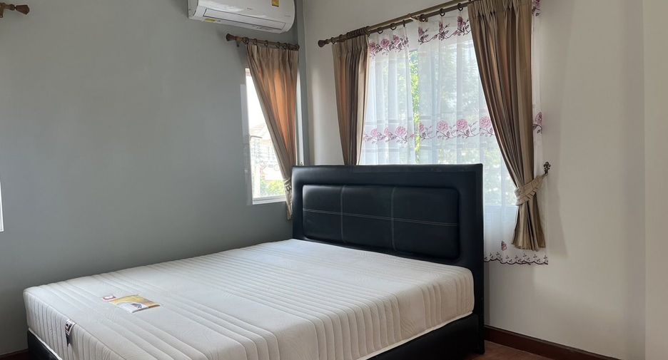 For rent 3 bedrooms house in Lat Krabang, Bangkok