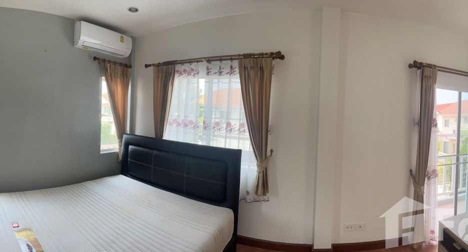 For rent 3 bedrooms house in Lat Krabang, Bangkok