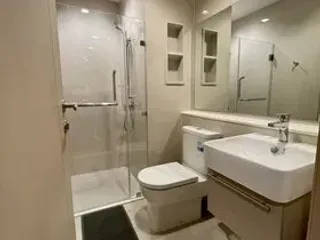 For rent 2 bedrooms condo in Thon Buri, Bangkok