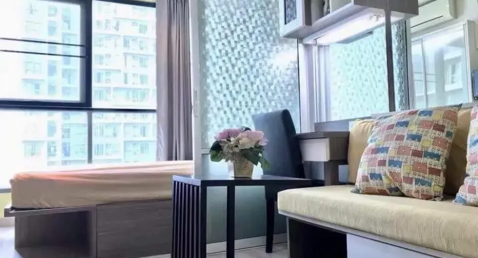 À louer studio condo à Phra Khanong, Bangkok