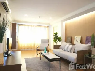 For rent 3 bedrooms condo in Yan Nawa, Bangkok