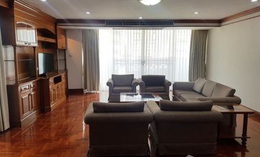 For rent 4 bedrooms condo in Khlong Toei, Bangkok