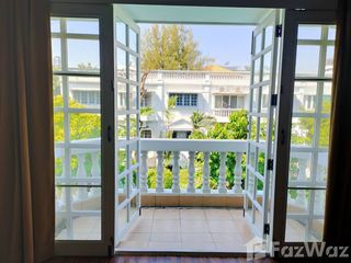 Reihenhaus zur Miete mit 3 Zimmer in Watthana, Bangkok