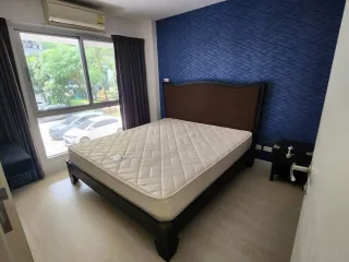 À louer 2 chambres condo à Phra Khanong, Bangkok