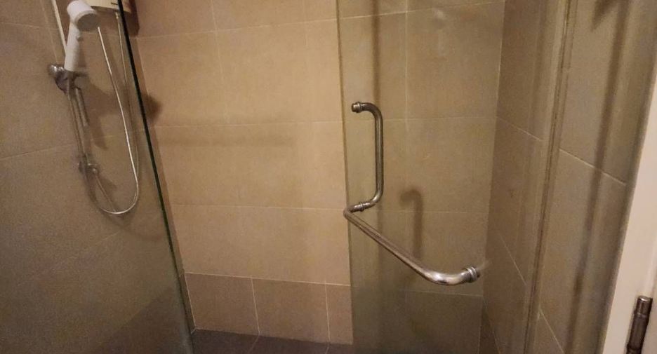 For rent 2 bedrooms condo in Phra Khanong, Bangkok