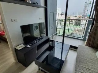 For rent 1 bed condo in Huai Khwang, Bangkok