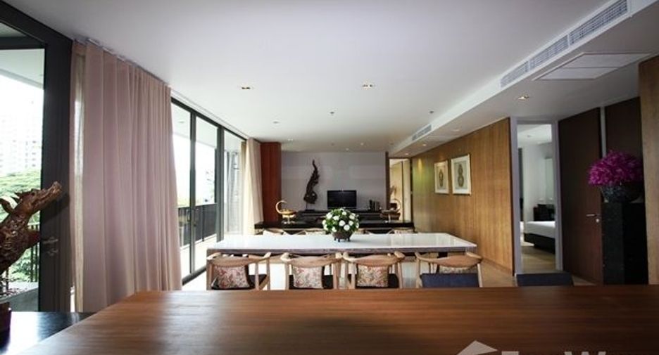 For rent 3 bedrooms condo in Watthana, Bangkok