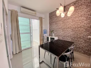 For rent 3 bedrooms townhouse in Chom Thong, Bangkok