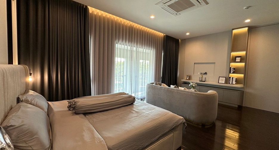 For rent 5 bedrooms house in Lat Krabang, Bangkok