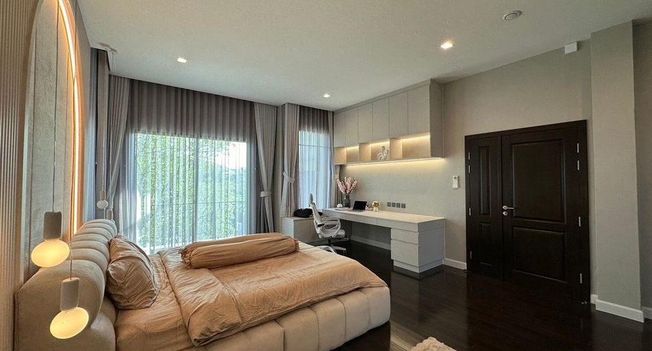 For rent 5 bedrooms house in Lat Krabang, Bangkok