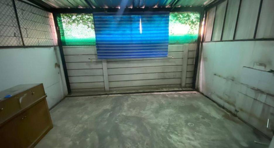 For rent 3 bedrooms townhouse in Min Buri, Bangkok